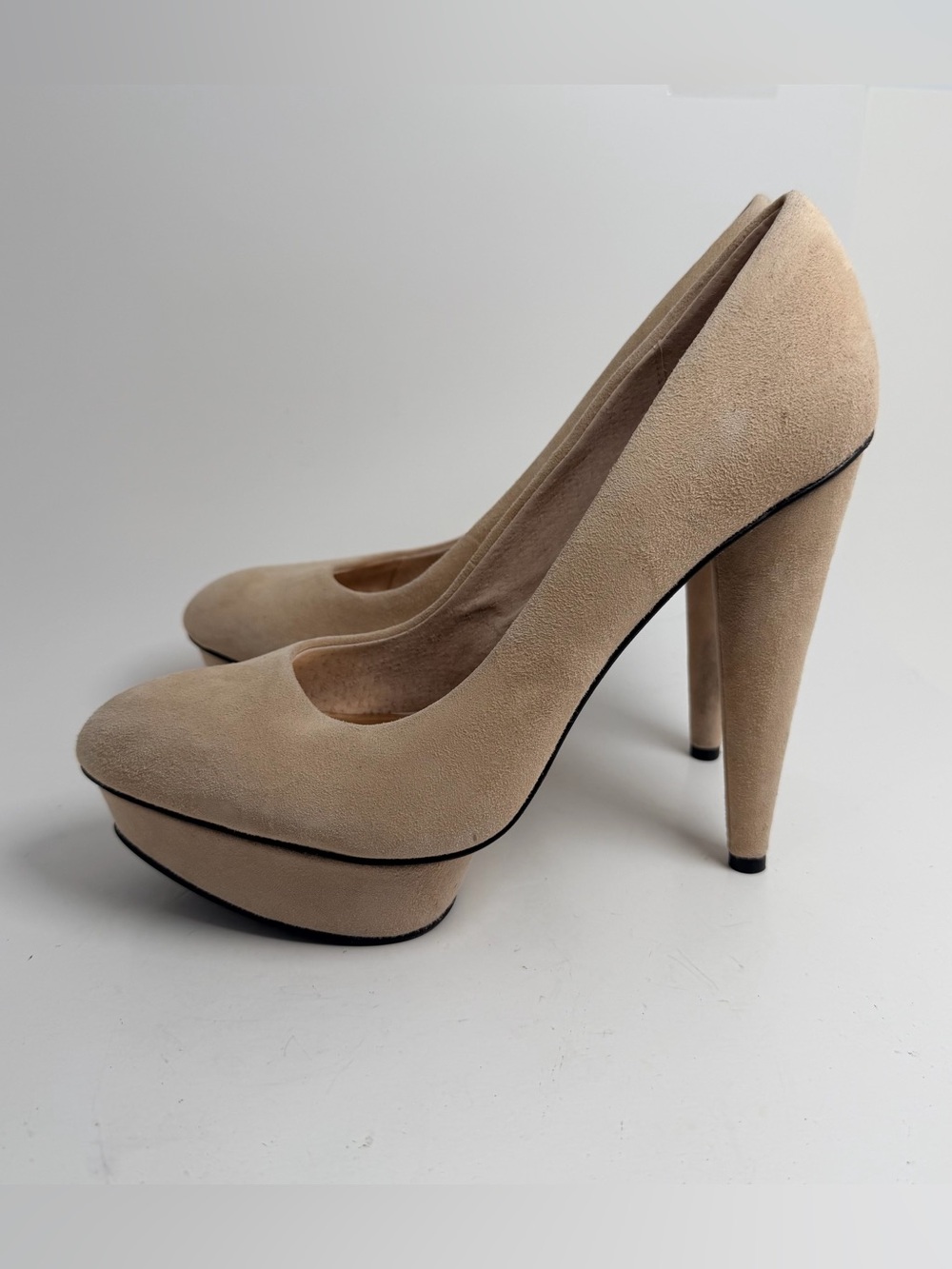 Steve Madden Beige Suede Platform Pumps Stiletto